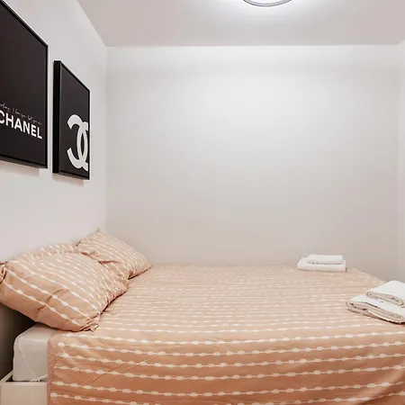 Apartment Sejoylia Knokke: App 2ch Luxueux Au Centre De Kh Knokke-Heist